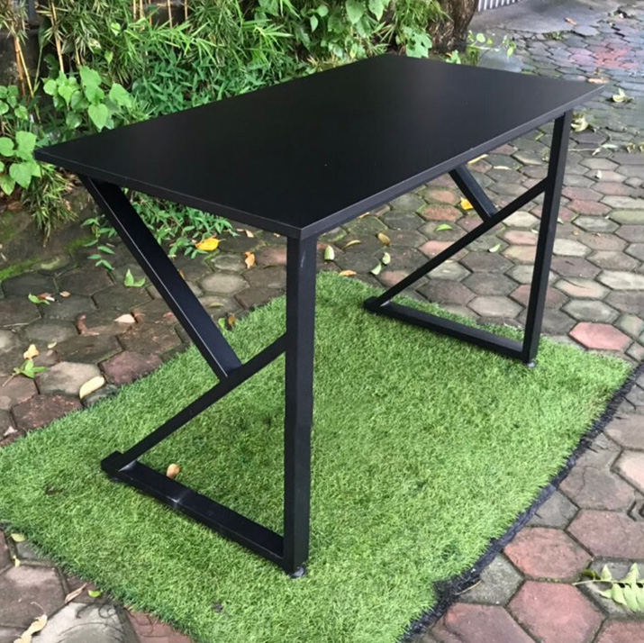 Hướng dẫn bảo quản bàn chữ K màu đen